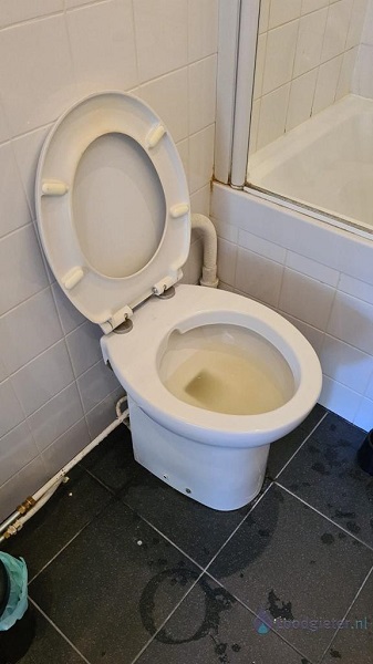  verstopping toilet Oostzaan
